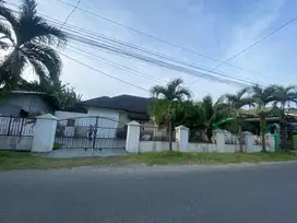 RUMAH LUAS PINGGIR JALAN MEDAN JOHOR