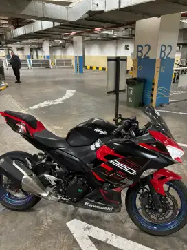 New Ninja 250 fi 2018 , lengkap , km rendah