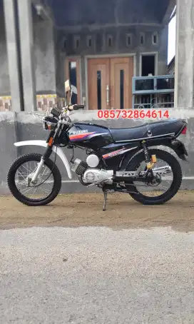 Suzuki A100 econos 1996 semi trail