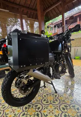 Royal enfield himalayan