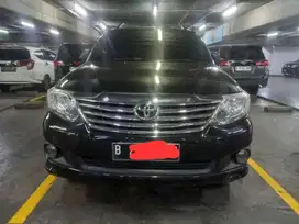 Toyota fortuner g lux 2013
