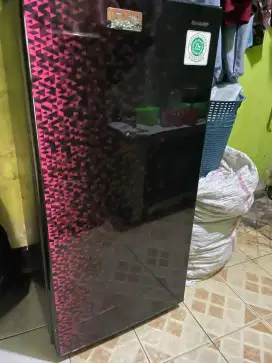 Kulkas Sharp 1 pintu