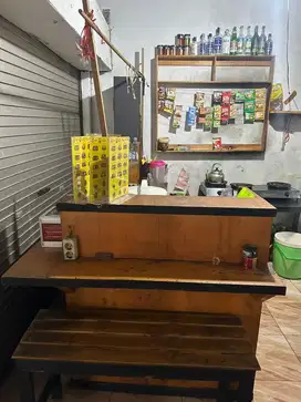 Dijual Meja Bar Bekas Warkop satu set