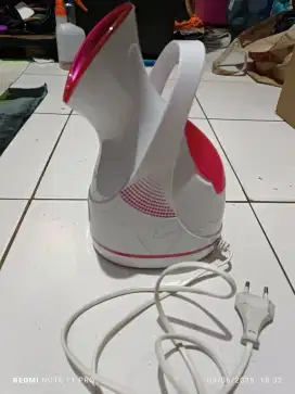 Steamer/Alat uap wajah merek KONKA