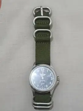 Jam tangan swiss army