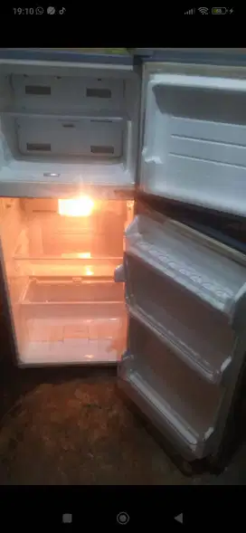 Kulkas Sharp pintu 2 normal siap pakai plus antar