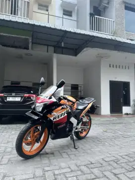 Honda CBR 150 Respsol Edition