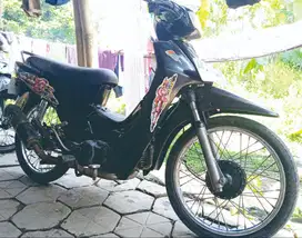 dijual cepat Yamaha Crypton 2001