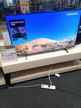 SAMSUNG 4K ULTRA HD SMART TV 50 INCH