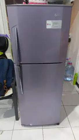 Kulkas 2 pintu LG