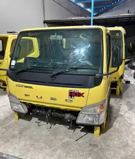 Kabin Mitsubisti canter  fullset ori copotan