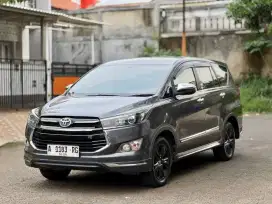 DIESEL! TOYOTA INNOVA VENTURER 2.4 AT 2019 ABU SERVICE RECORD