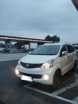 Rental mobil dan sopir