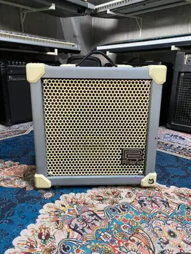 Amply Gitar Roland Cube 20XL