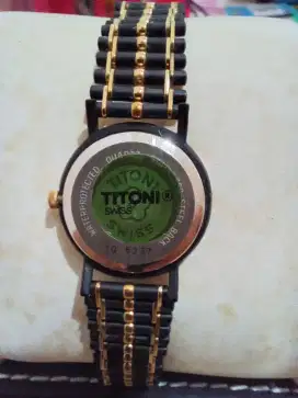Jam Tangan Wanita Klasik Vintage Titoni TO 5237 (Swiss Made)