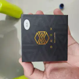 MAU JUAL ATAS NYA WARNA BIRU