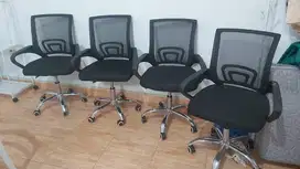 4 Kursi Kantor Ergonomis – Jaring Nyaman, Hidrolik, Roda Chrome, Mulus