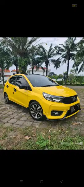 Honda Brio RS urbanite 2021 / AT