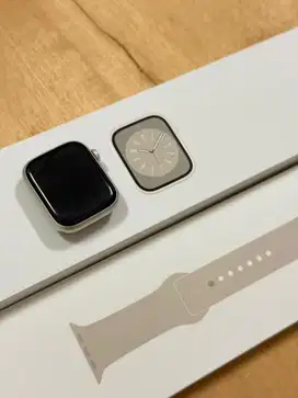 iWatch series 8 45mm Starlight