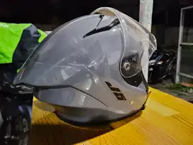 Helm buka dus maknyus