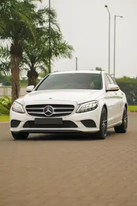 Low Odo !! Mercedes Benz C200 EQ Boost 2019 (W205)