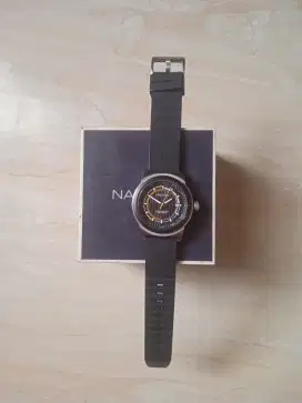 Jam Nautica crystal sapphire mens size