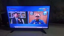 Tv led 24in merk polytron digital normal