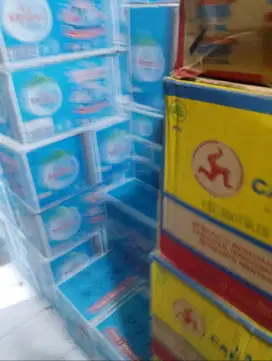 Pengantar gas, galon dan minuman kemasan