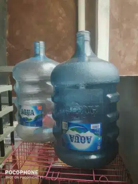 Galon aqua kosong