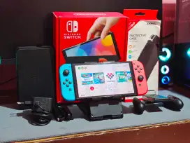 Nintendo Switch Oled C*F*W 256gb 2023 fullset !!