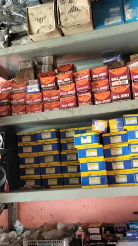 Menjual rupa rupa shockblker mobil baru second dan recondisi