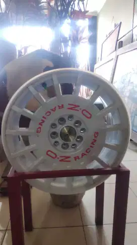 4 set Velg tanpa Ban