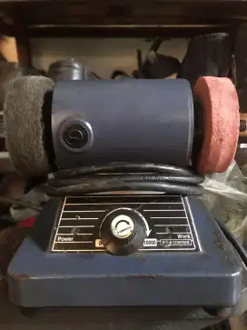 Gerinda duduk 3 in speed tinggi 10.000rpm bisa di pelan kan juga
