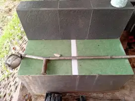 Tongkat elbow silahkan pakai