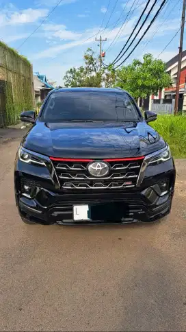 Toyota fortuner 2.4 at TRD 2021