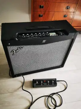 Fender Mustang IV (V1)