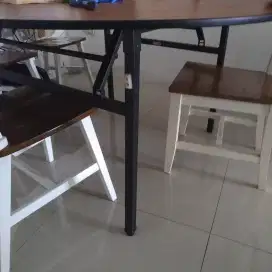 Meja meeting meja bundar kaki lipat