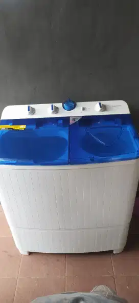 Mesin cuci polytron 9kg
