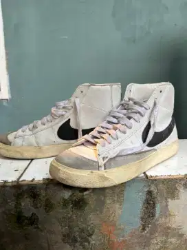 Nike Blazer High White