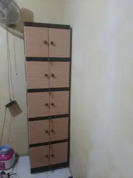 Lemari 5 tingkat