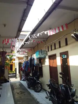 KAMAR KONTRAKAN .
