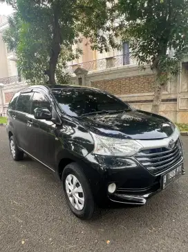 Toyota Avanza E 2016 Hitam Matic kondisi mulus terawat