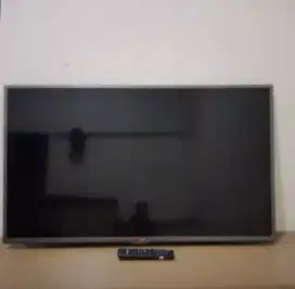 Jual atau yg tv Led LG 39 inchi mulus