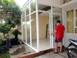 Jasa tukang kaca