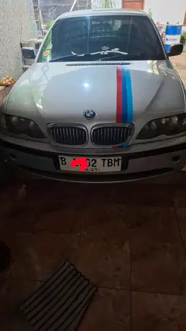 BMW 325i 2004 Bensin