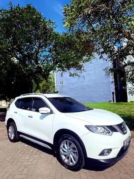 Nissan X-Trail 2.5 AT 2017