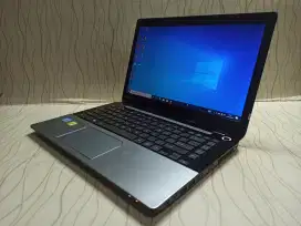 Laptop sekolah.. Toshiba Satelite S40-A Core i3/8GB/128 GB/dual Vga