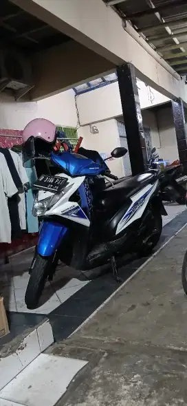 Jual honda beat iss