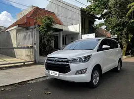 Innova V AT diesel Reborn putih plat D Bandung