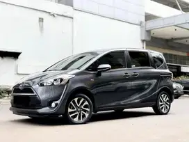 GRAB IT FAST! TOYOTA SIENTA 1.5 V AT 2017 ABU